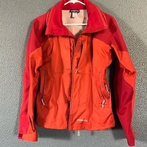Patagonia lightweight coat. Women’s size small.